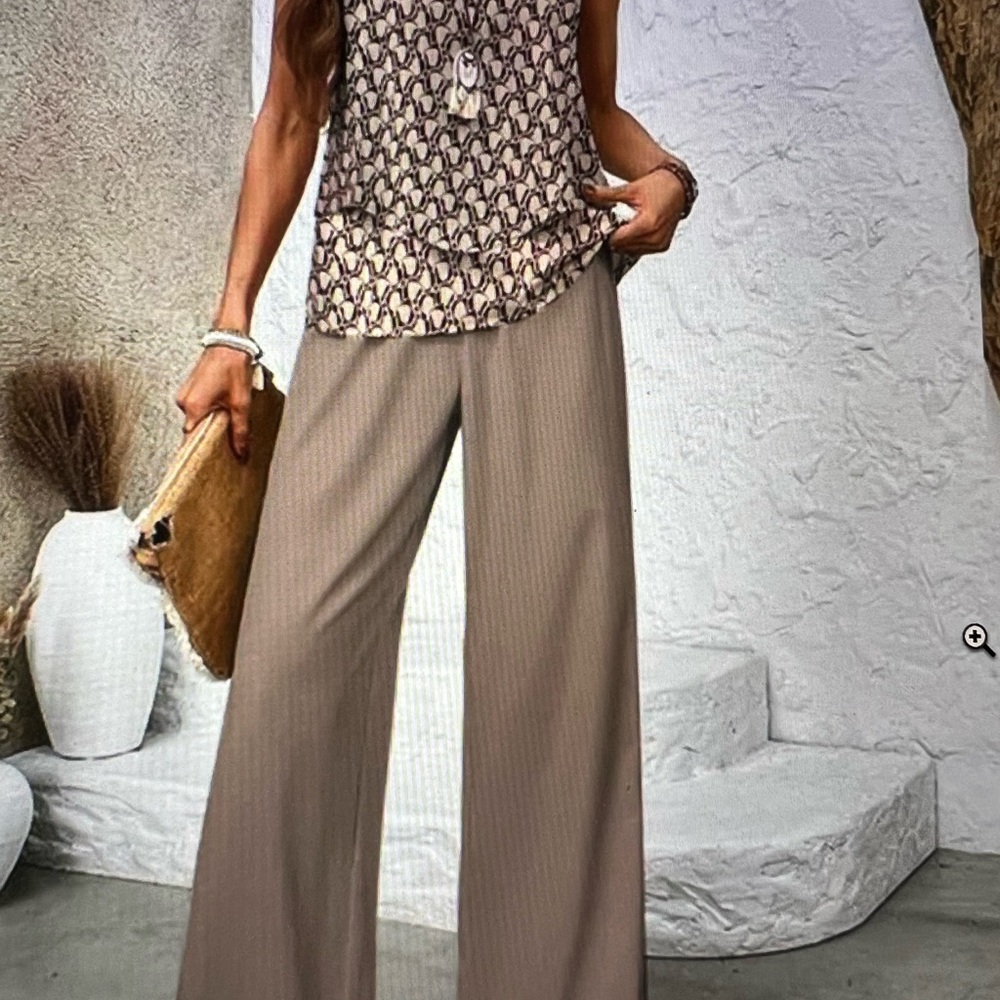 Chic Beige Wide-Leg Pants